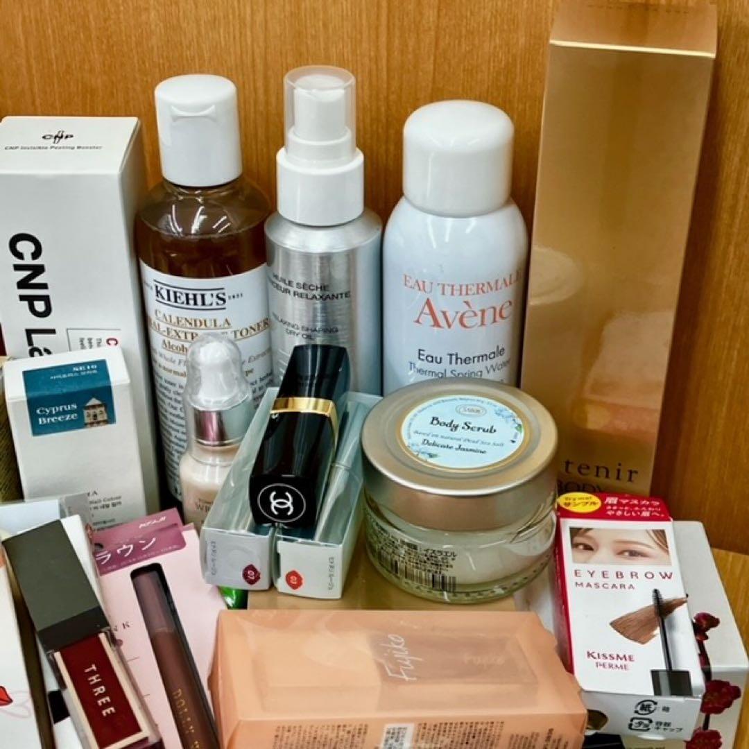 ♪コスメ大量まとめ売り約90点！