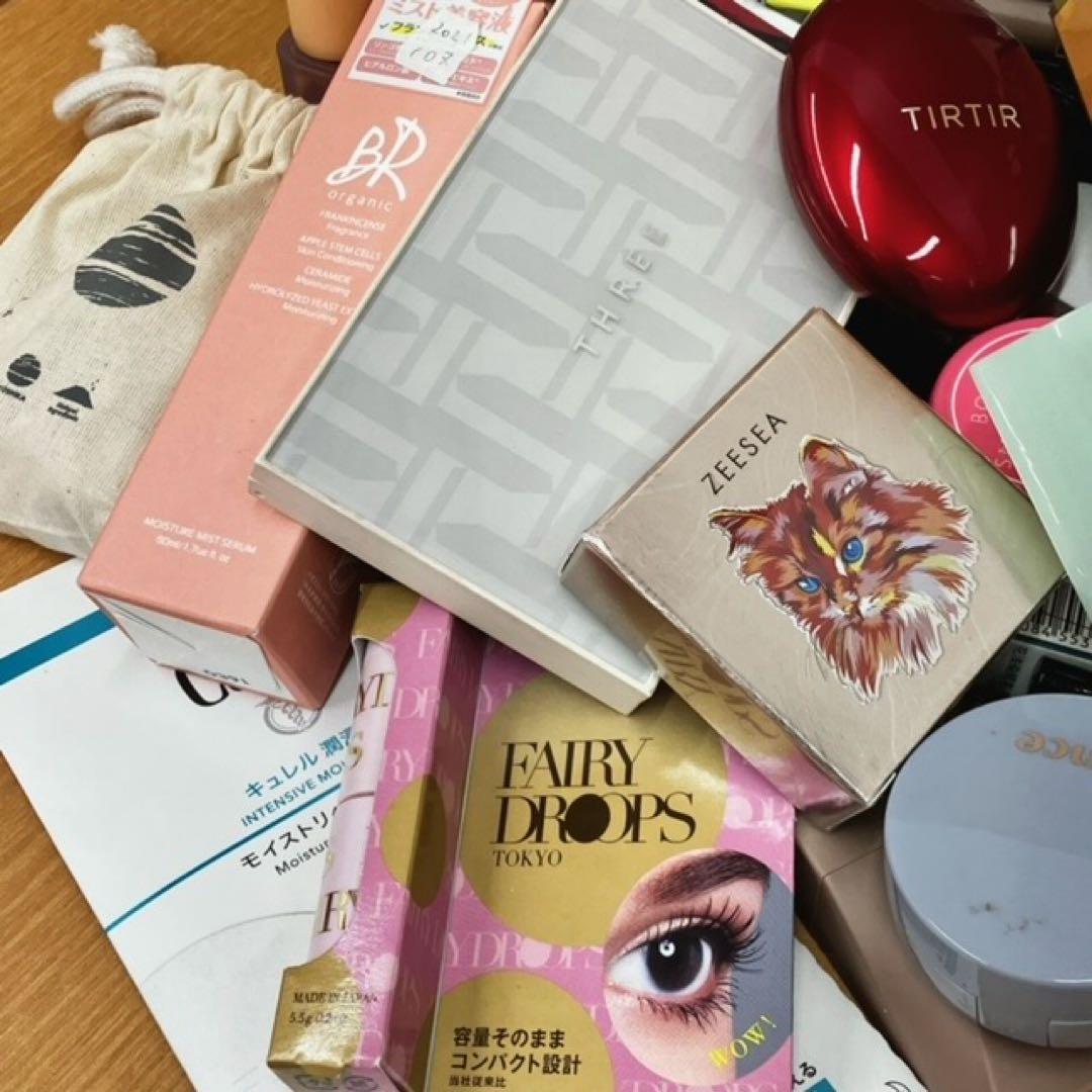 ♪コスメ大量まとめ売り約90点！
