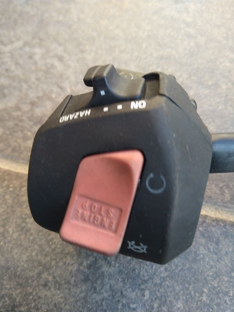 バイク　ハンドルスイッチ