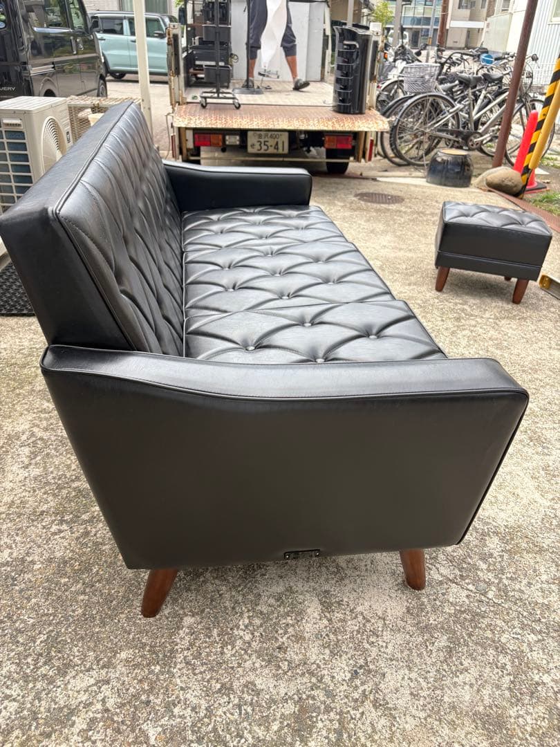 カリモク家具 カリモク60 ロビーチェア ソファ 3人掛け 革張り オットマン付