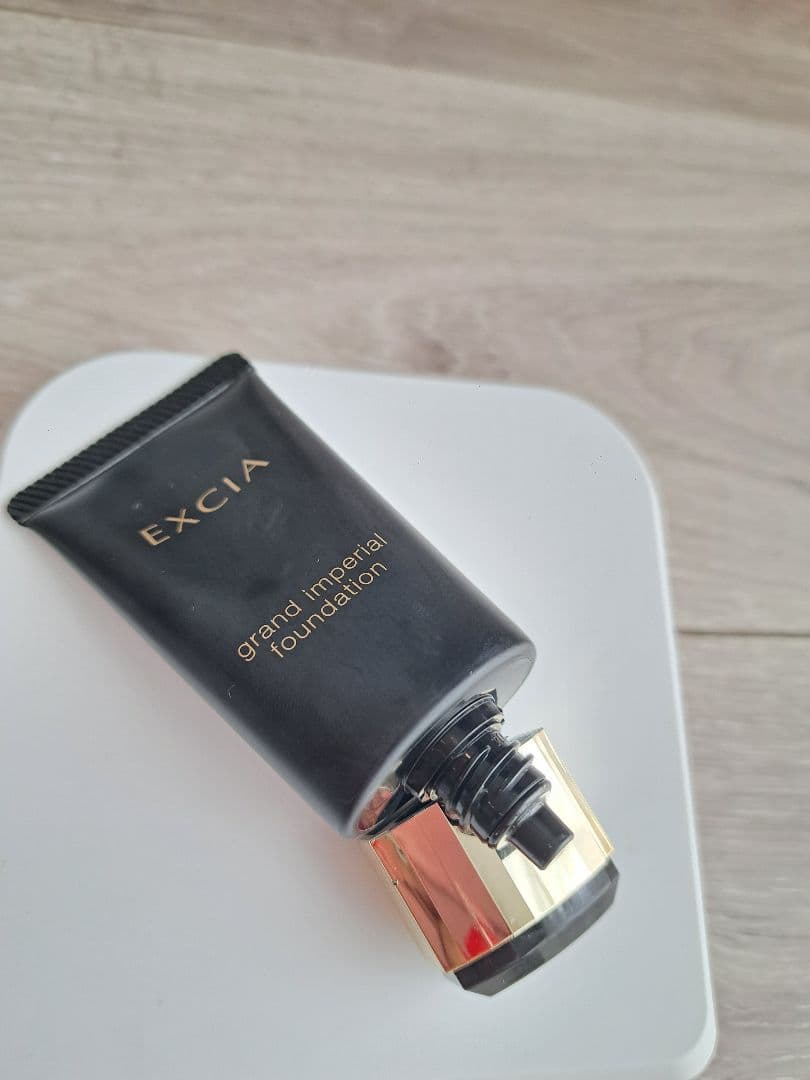 エクシア★グランインペリアルファンデーションNA201 22000円