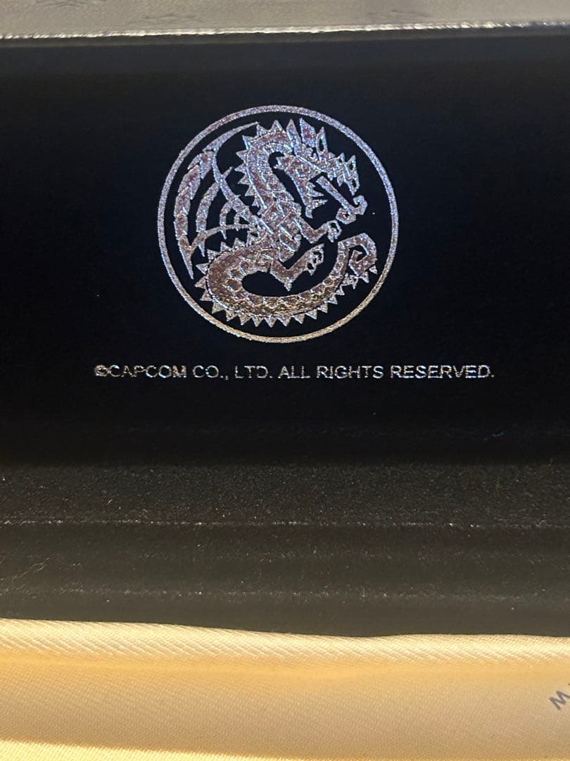 激レア　モンハンコラボ　15周年記念モデル　ミラボレアス