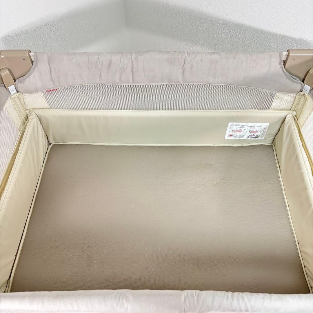 美品　アップリカ　ココネル　エアー　プラス　ベビーベッド　最上位モデル