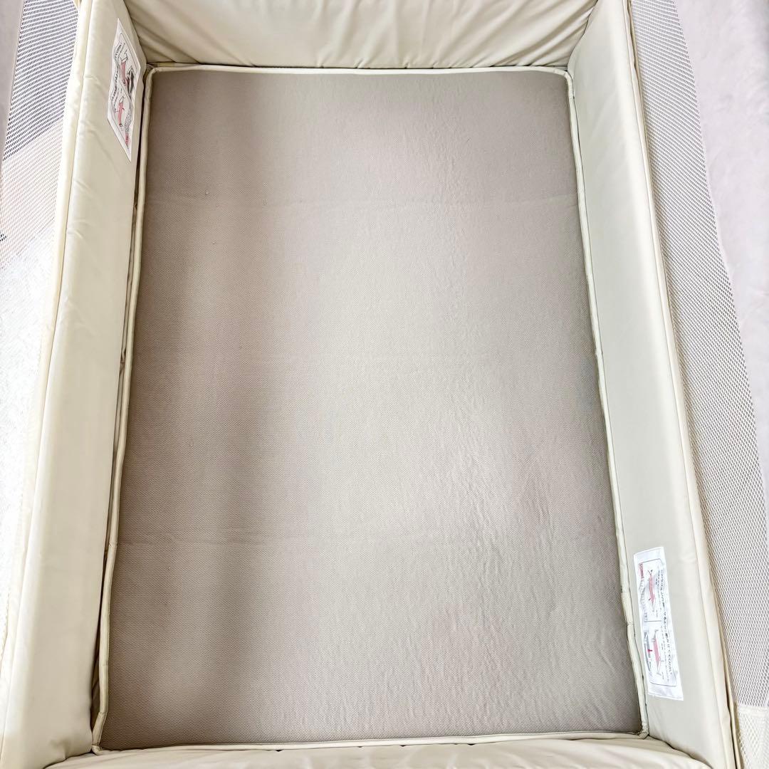 美品　アップリカ　ココネル　エアー　プラス　ベビーベッド　最上位モデル