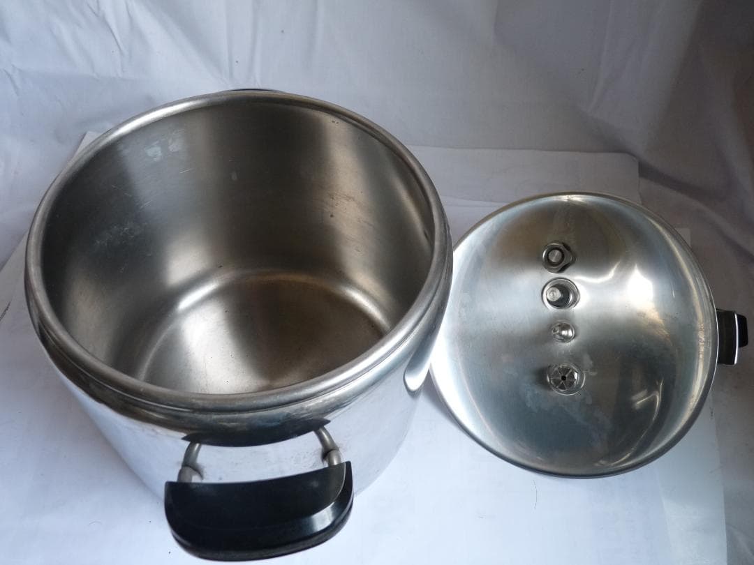 ラゴスティーナ 圧力鍋 7L　イタリア製