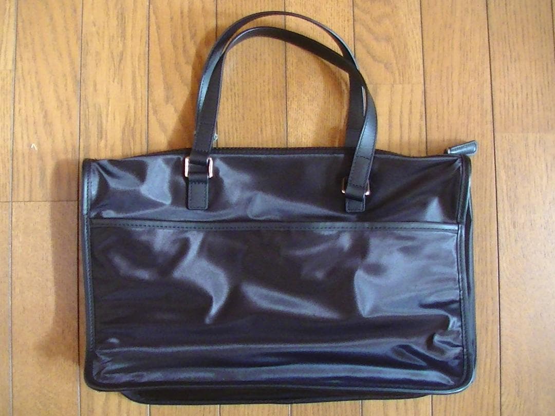 未使用展示品　ハンティングワールドバッグ未使用展示品　カラー黒