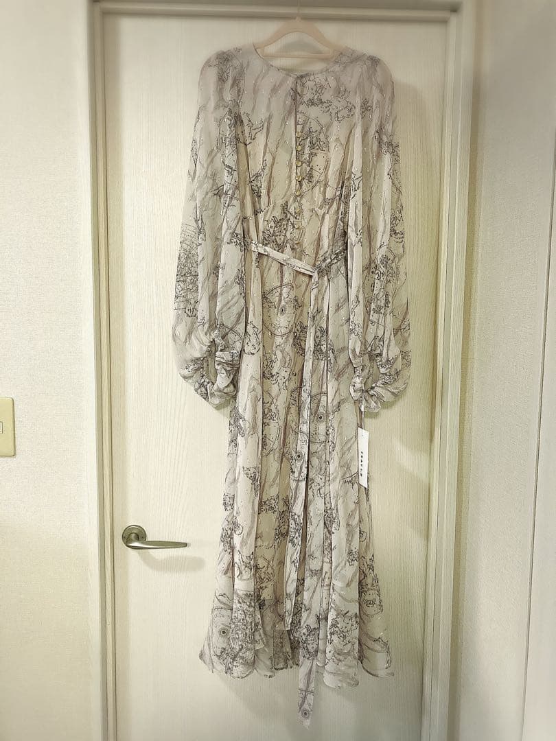 FRAY I.D フレイアイディー ホロスコーププリントリボンタイワンピース