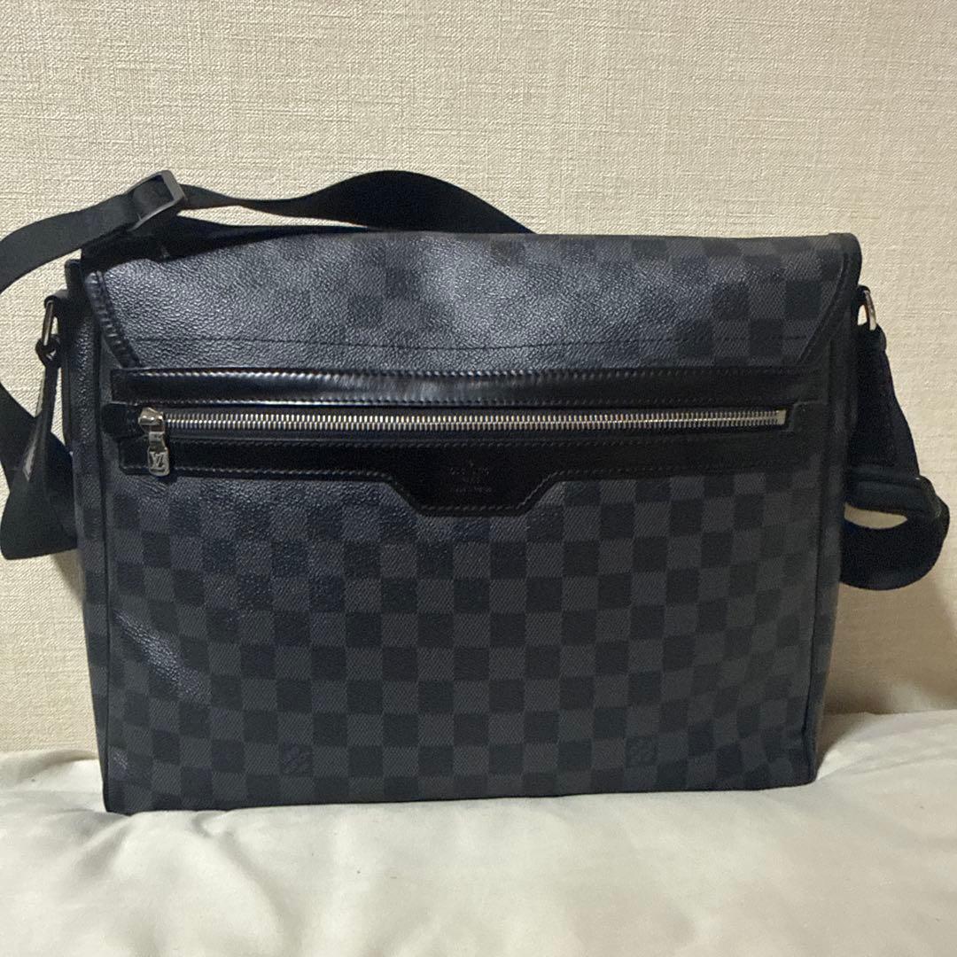 Louis VuittonディストリクトMM ショルダーバッグ