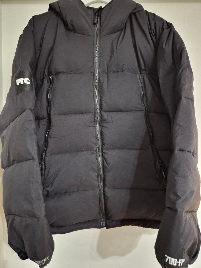 た*は様 PERTEX® HOODED PUFFY JACKET BLACK M