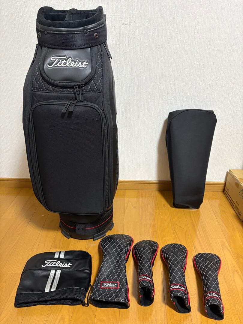 Titleist キャディバッグ ヘッド•アイアンカバー