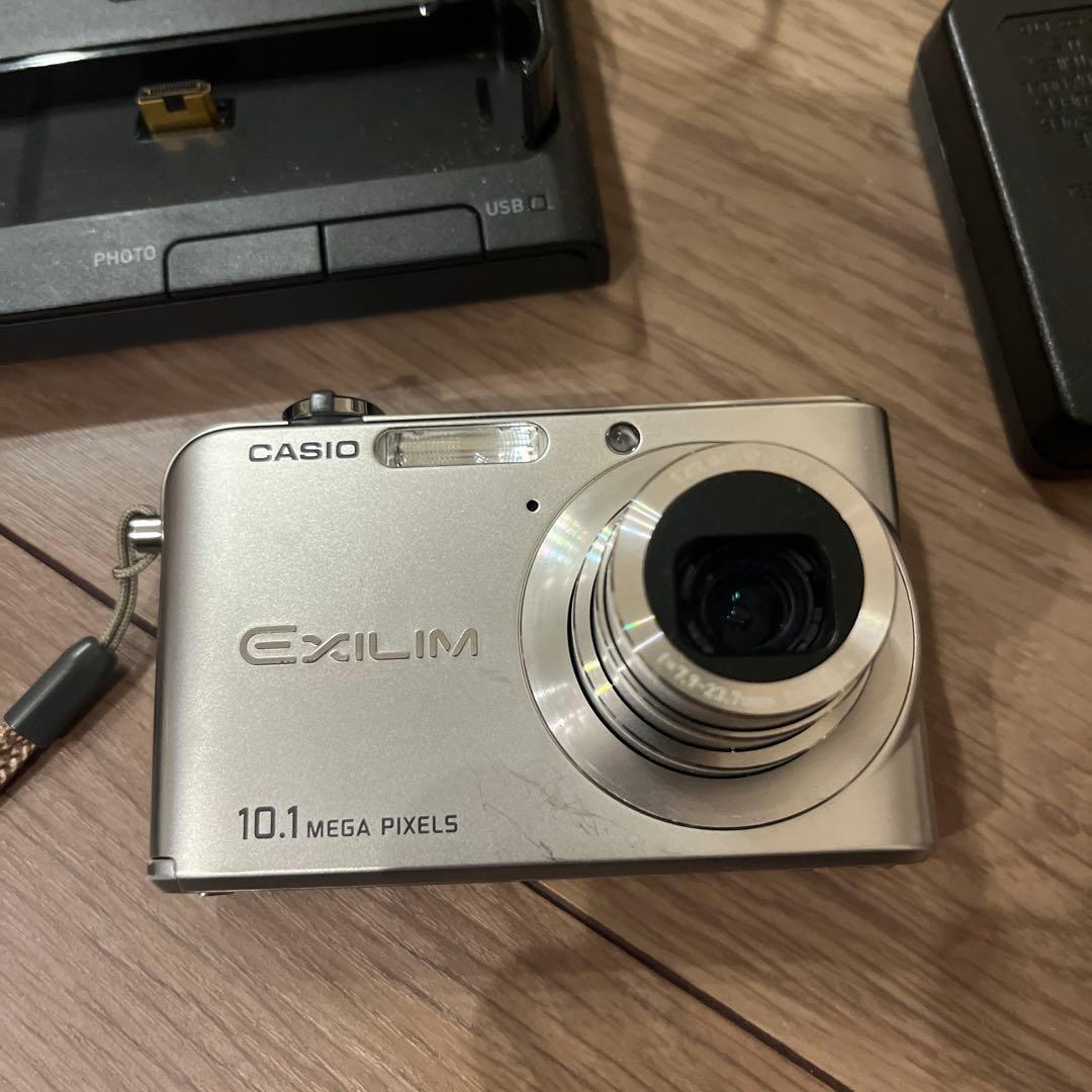 カシオ　コンパクトデジカメ　 EX-Z1000