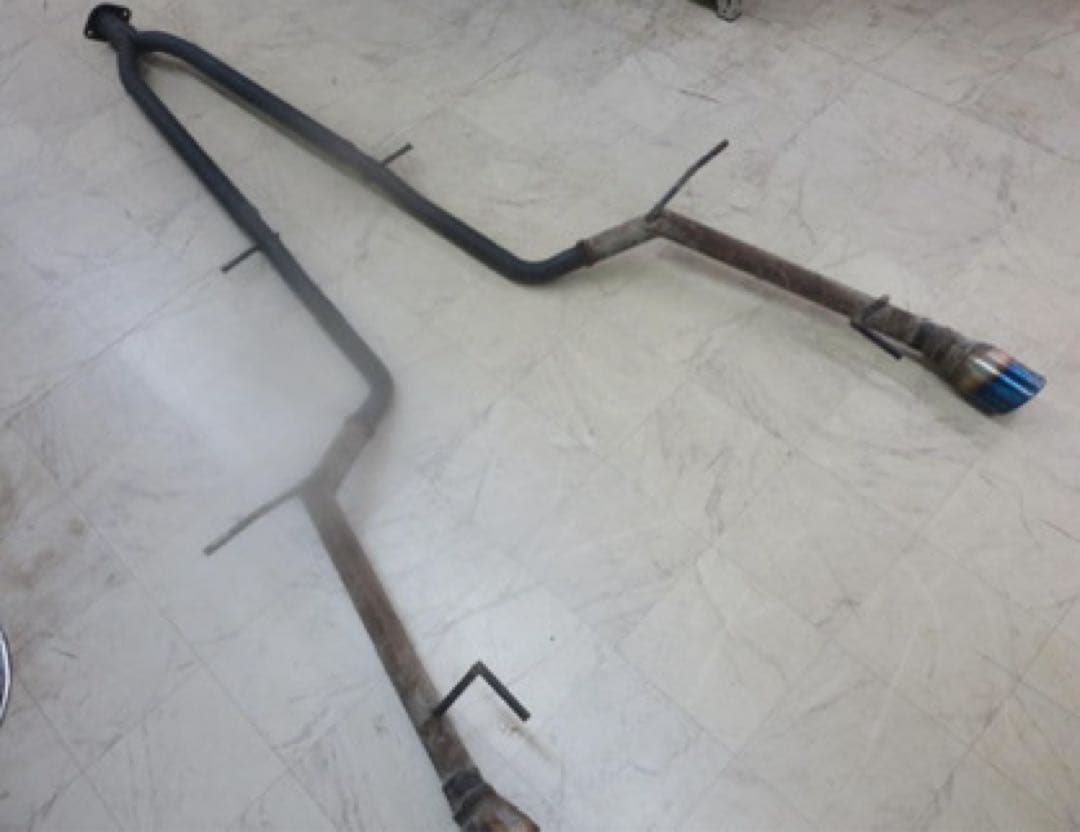 v36 スカイライン　ワンオフ　フルストレートマフラー