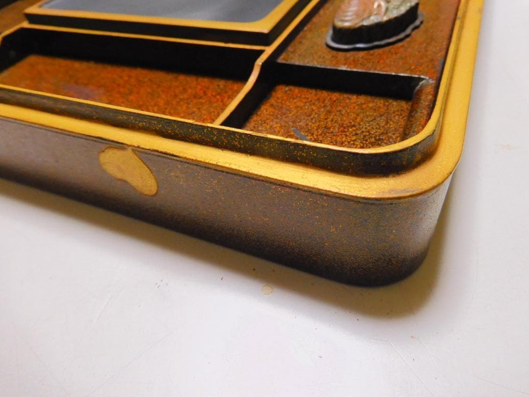 光琳蒔絵硯箱　菊文　時代あり