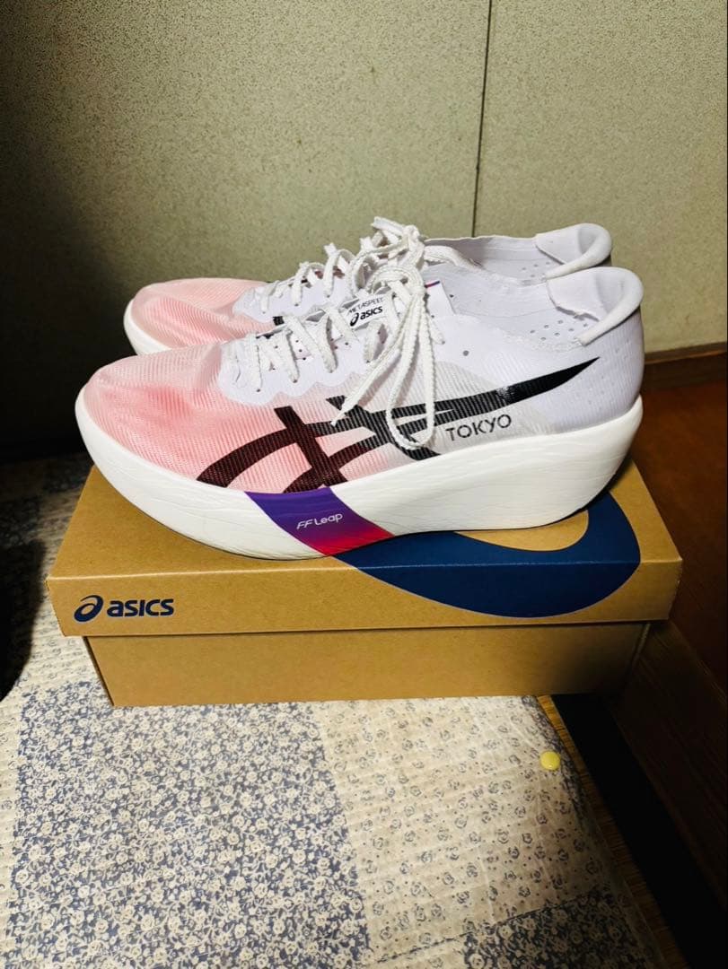 ASICSメタスピードレイ　28cm