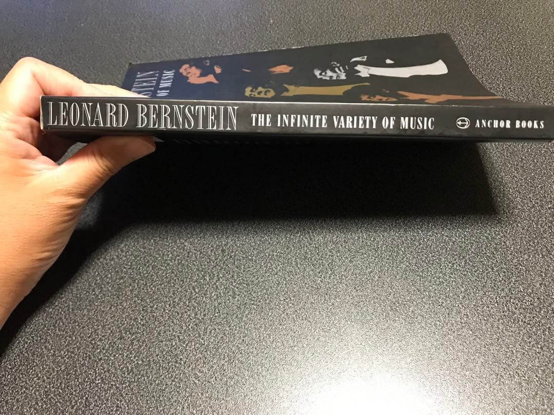 洋書LEONARD BERNSTEIN THE INFINITE VARIETY