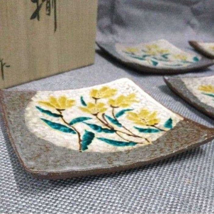 九谷焼　徳山窯　皿揃