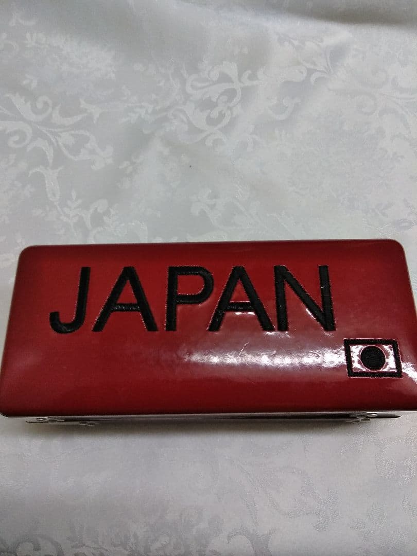 Less than human メガネ 黒　度入り