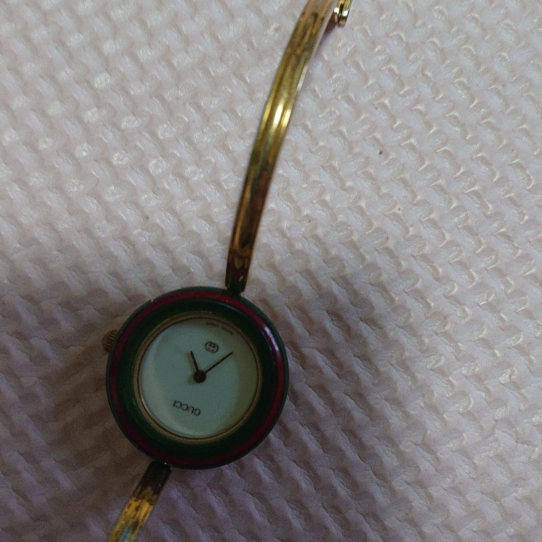 GUCCI　チェンジベゼル　ゴールドバングルウォッチ