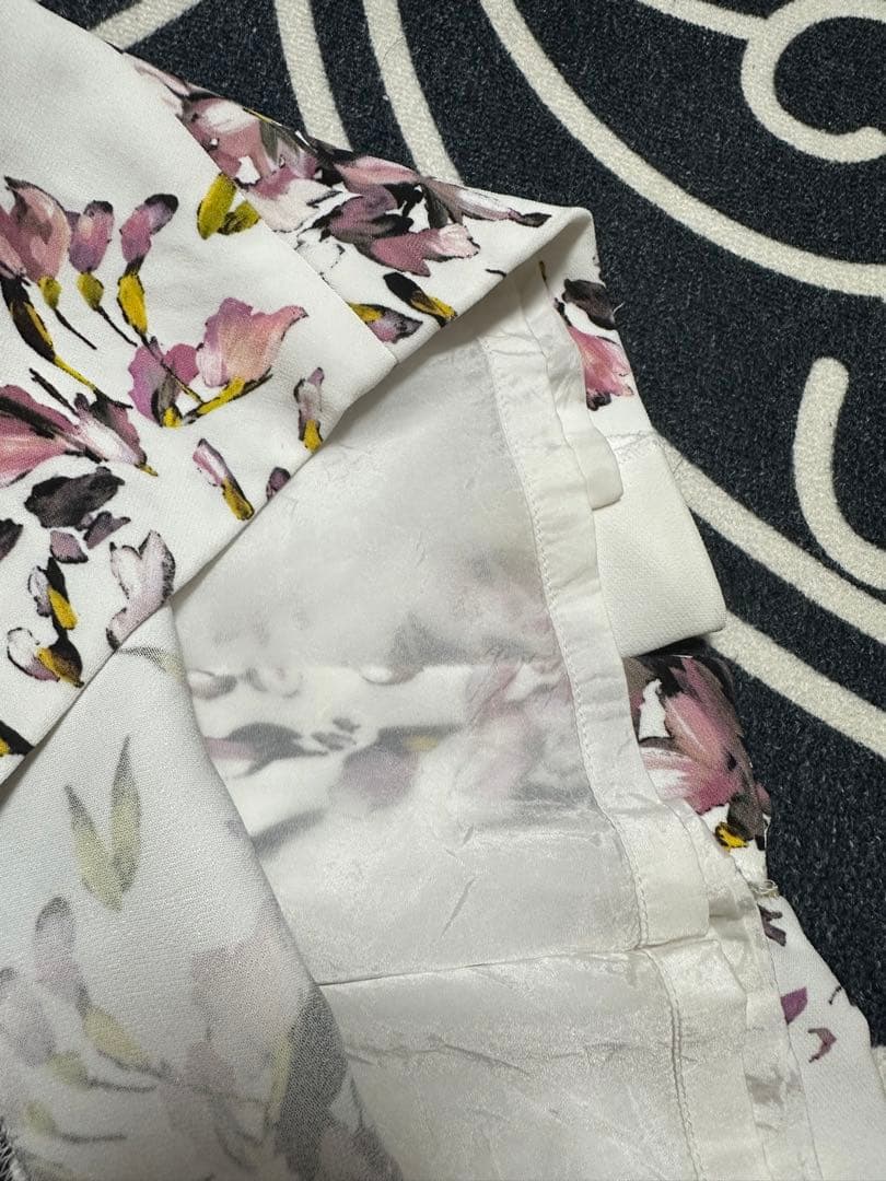 ESCADA フラワープリント 七分袖ワンピース 32