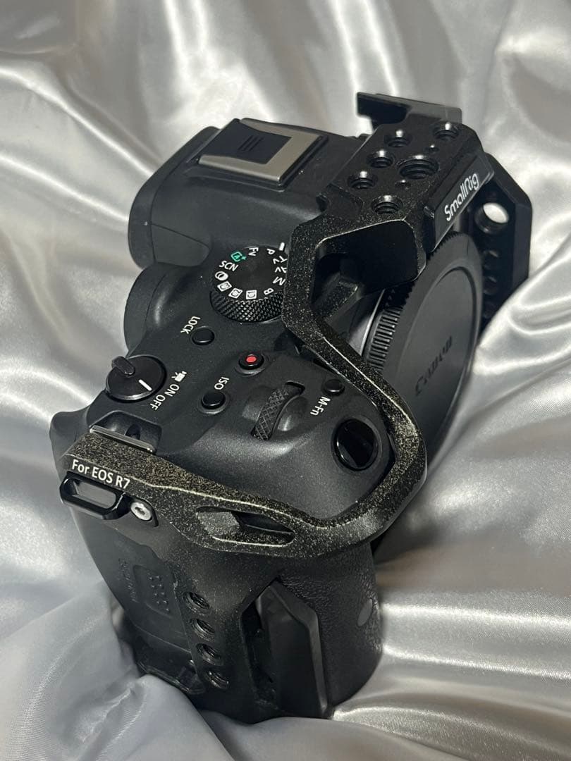 Canon EOS R7 デジタルカメラ ボディ