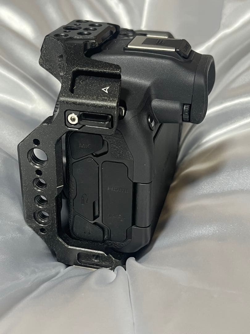 Canon EOS R7 デジタルカメラ ボディ