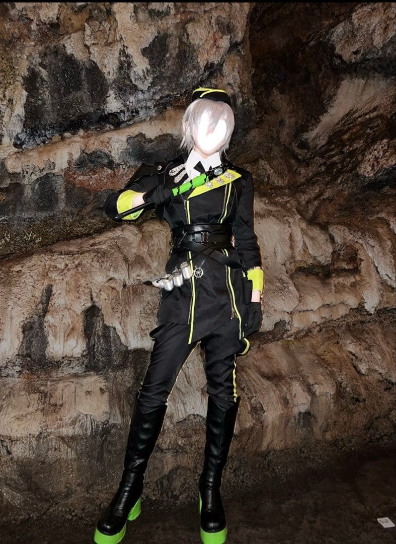 ディアソムニア寮服Sサイズ、シルバーウィッグ