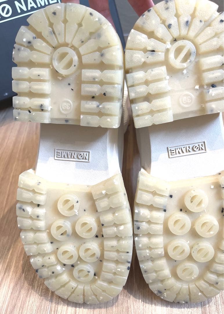 ノーネーム　ブーツ　39 白