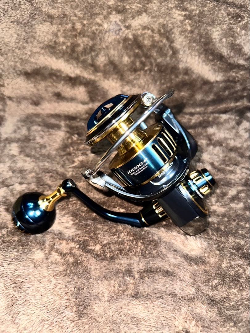 25 ソルティガ　10000-P スピニングリール