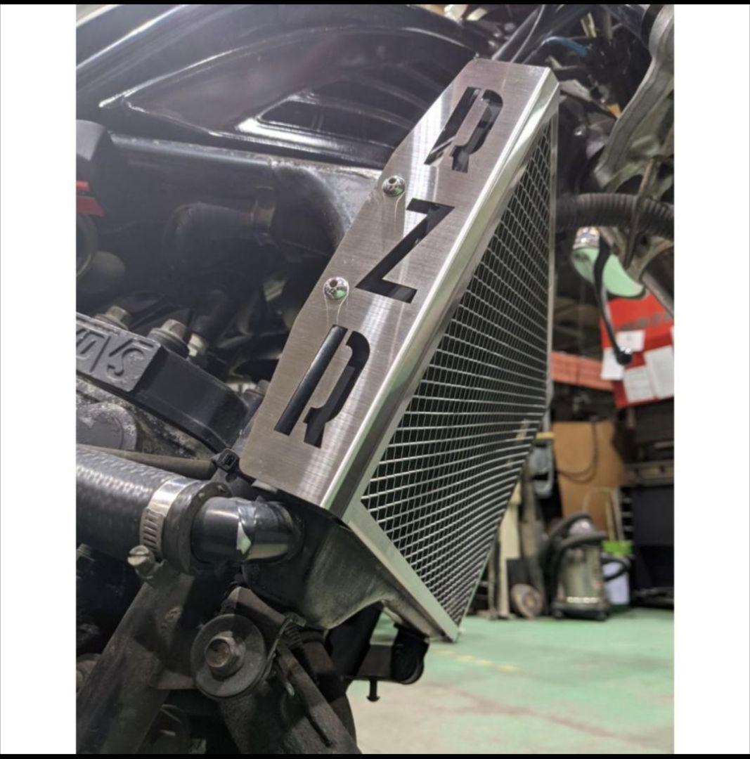 RZ250R　ラジエーターカバー