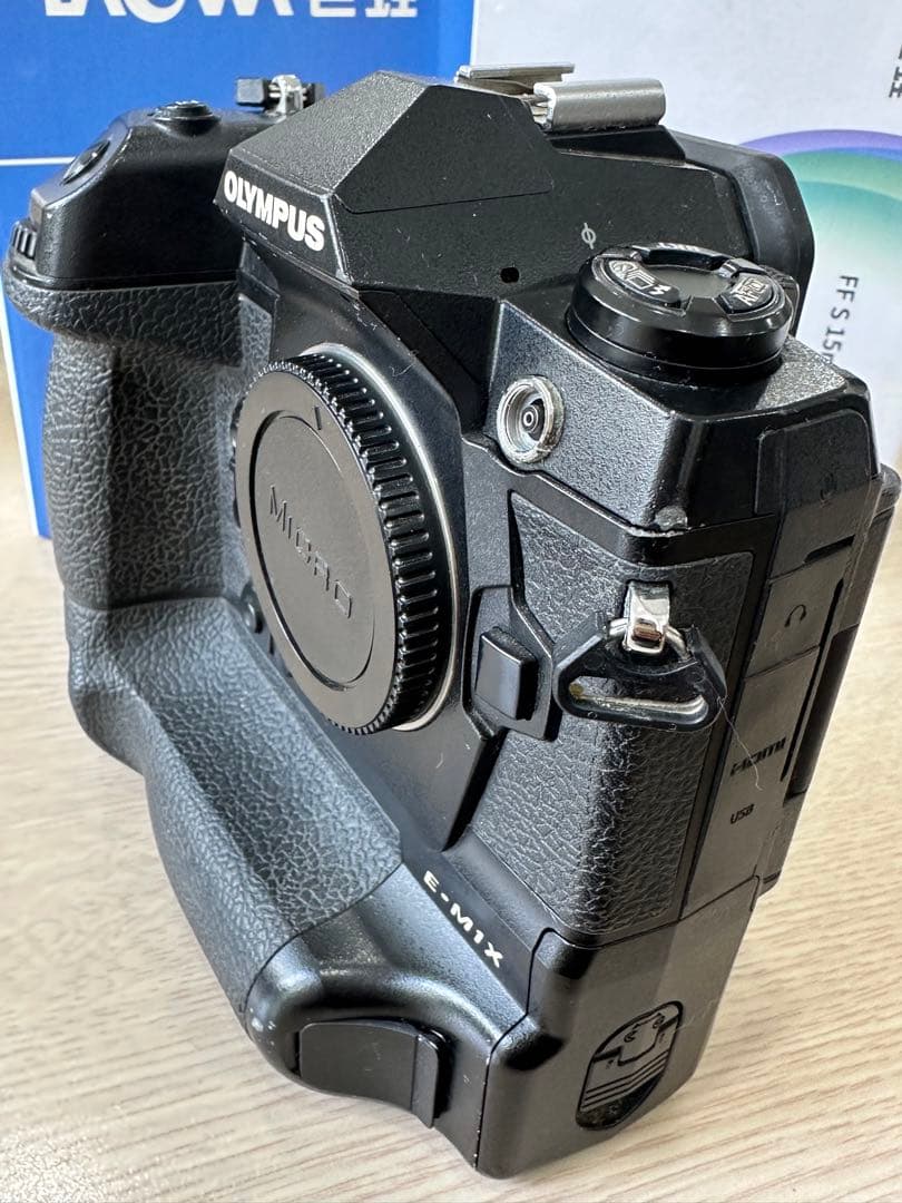 [ ジャンク ]OLYMPUS OM-D E-M1X Body