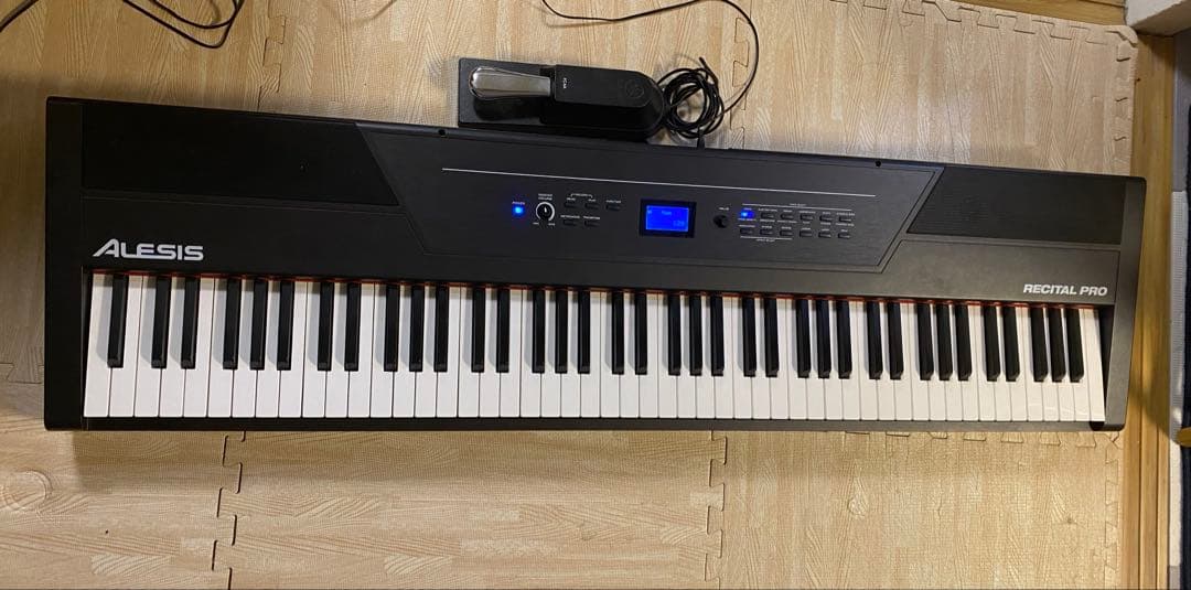 美品　Alesis Recital Pro 88鍵電子ピアノ