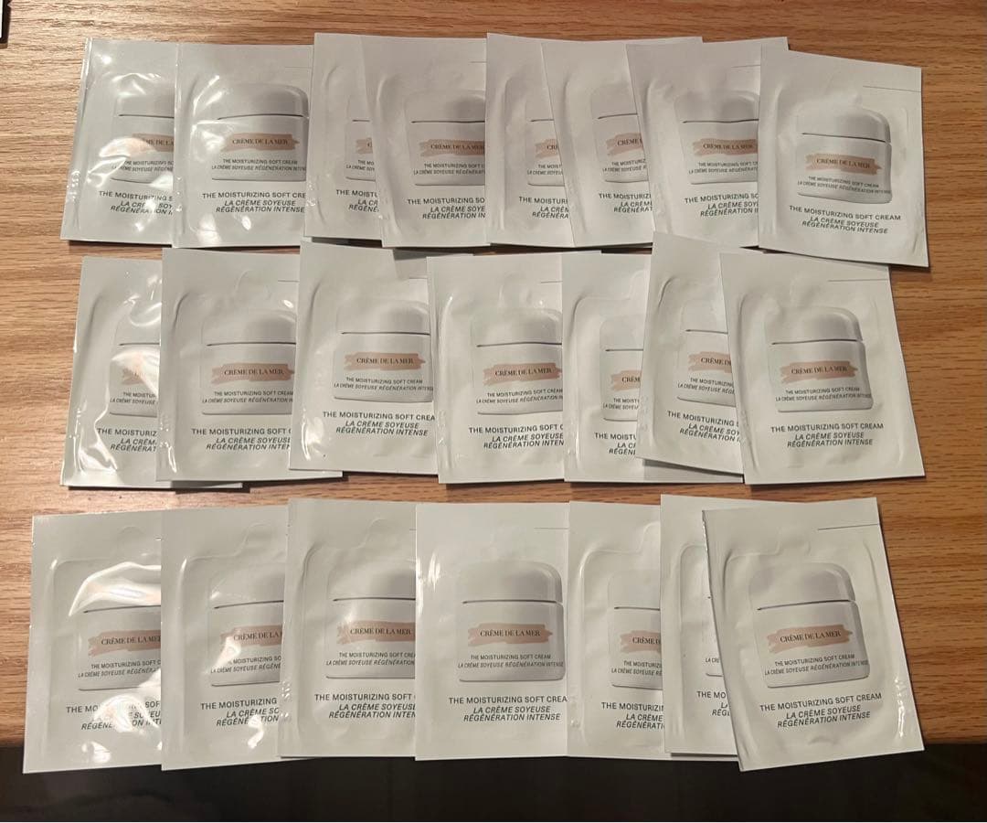 la mer ザ・モイスチャライジングソフトクリーム　サンプル　22包