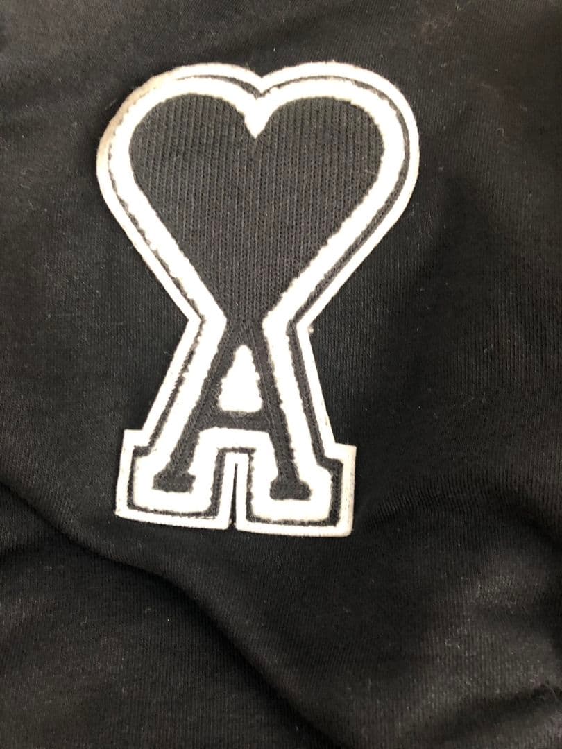 Ami Parisブラック アミパリス スウェット