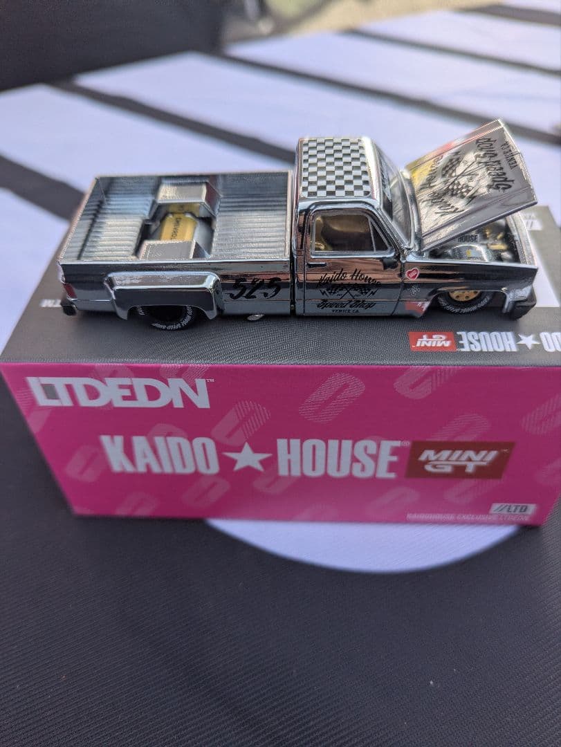 ミニカー KAIDO HOUSE Chevrolet Silverado Dually