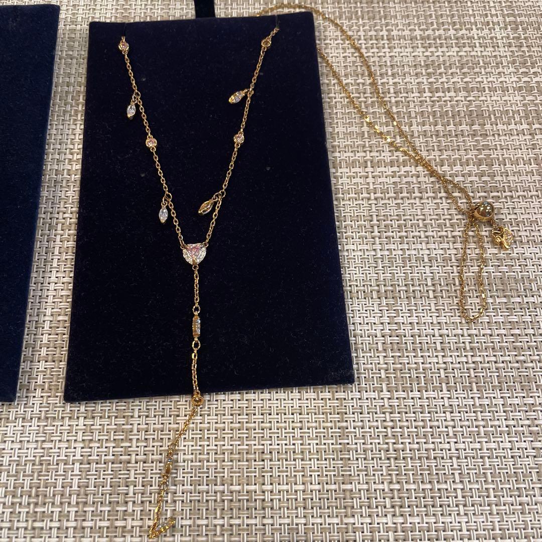 スワロフスキー　ネックレス、ピアス、ブレスレットセット