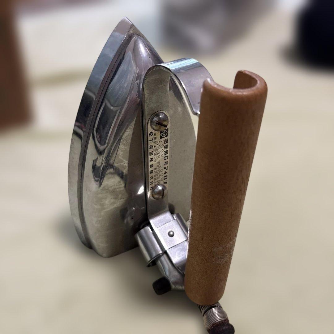 昭和レトロ★プロ仕様ナショナル 職業用アイロン 100V 500W アンティーク