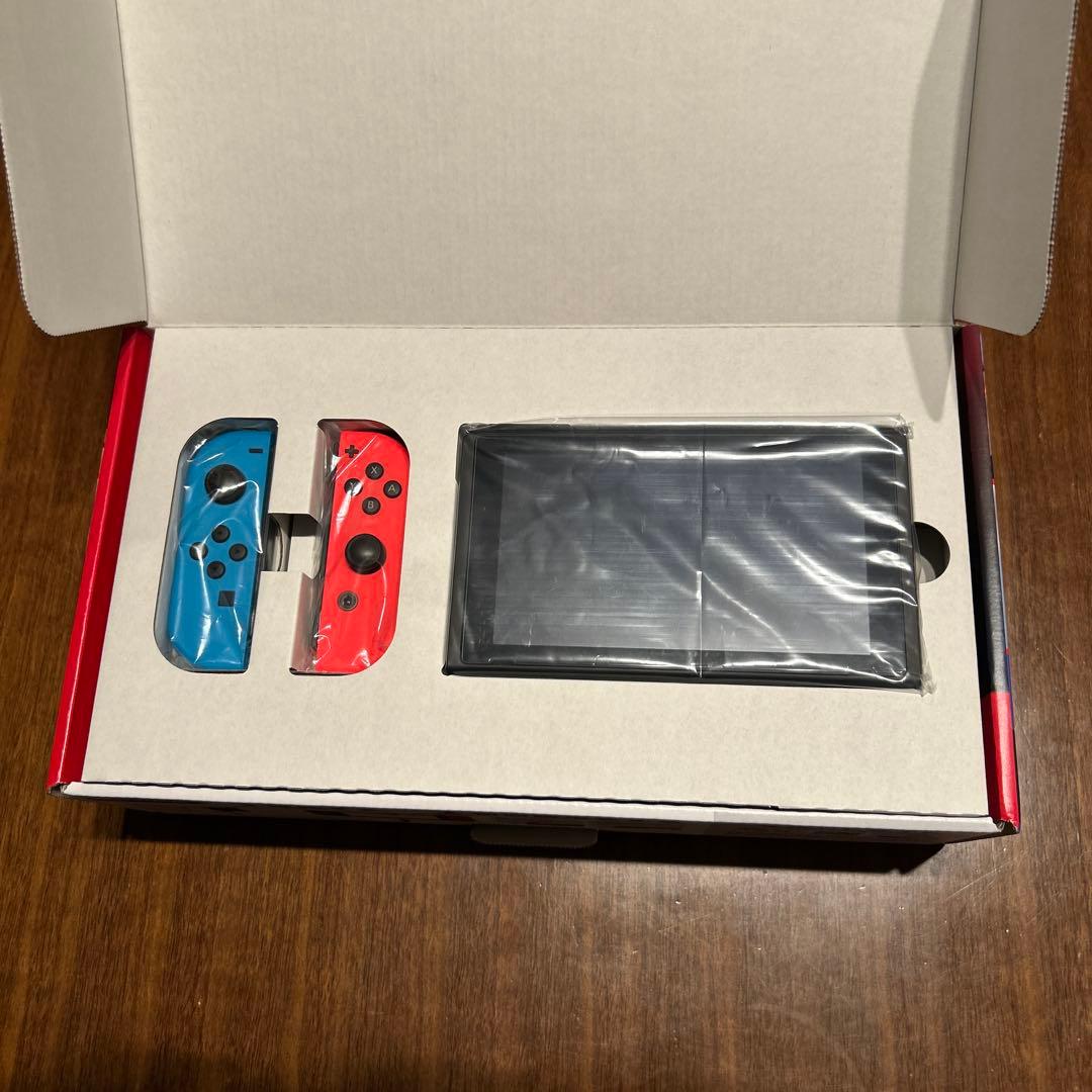 Nintendo Switch ネオンブルー　付属品、グリップ、ケース付き