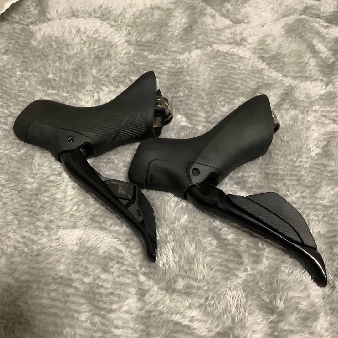 Shimano 105 di2 12速 STI、油圧ブレーキセット