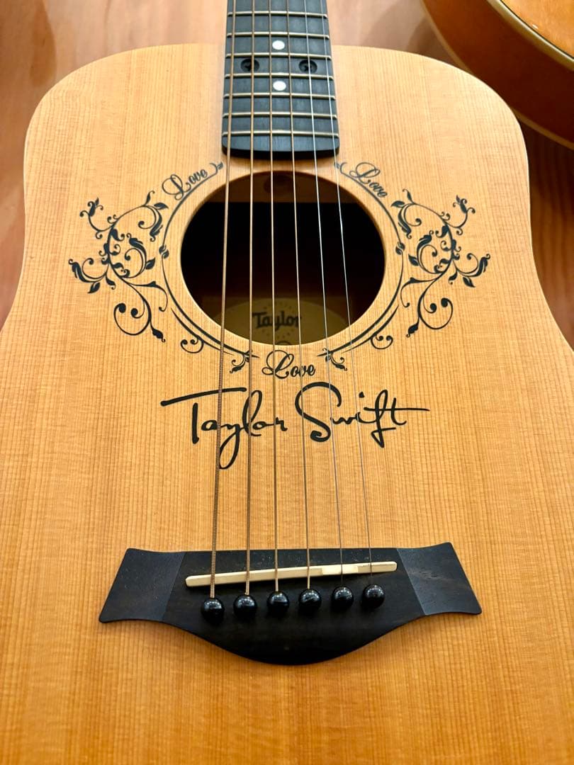 Taylor Swift Baby T　テイラースウィフト 　ミニギター