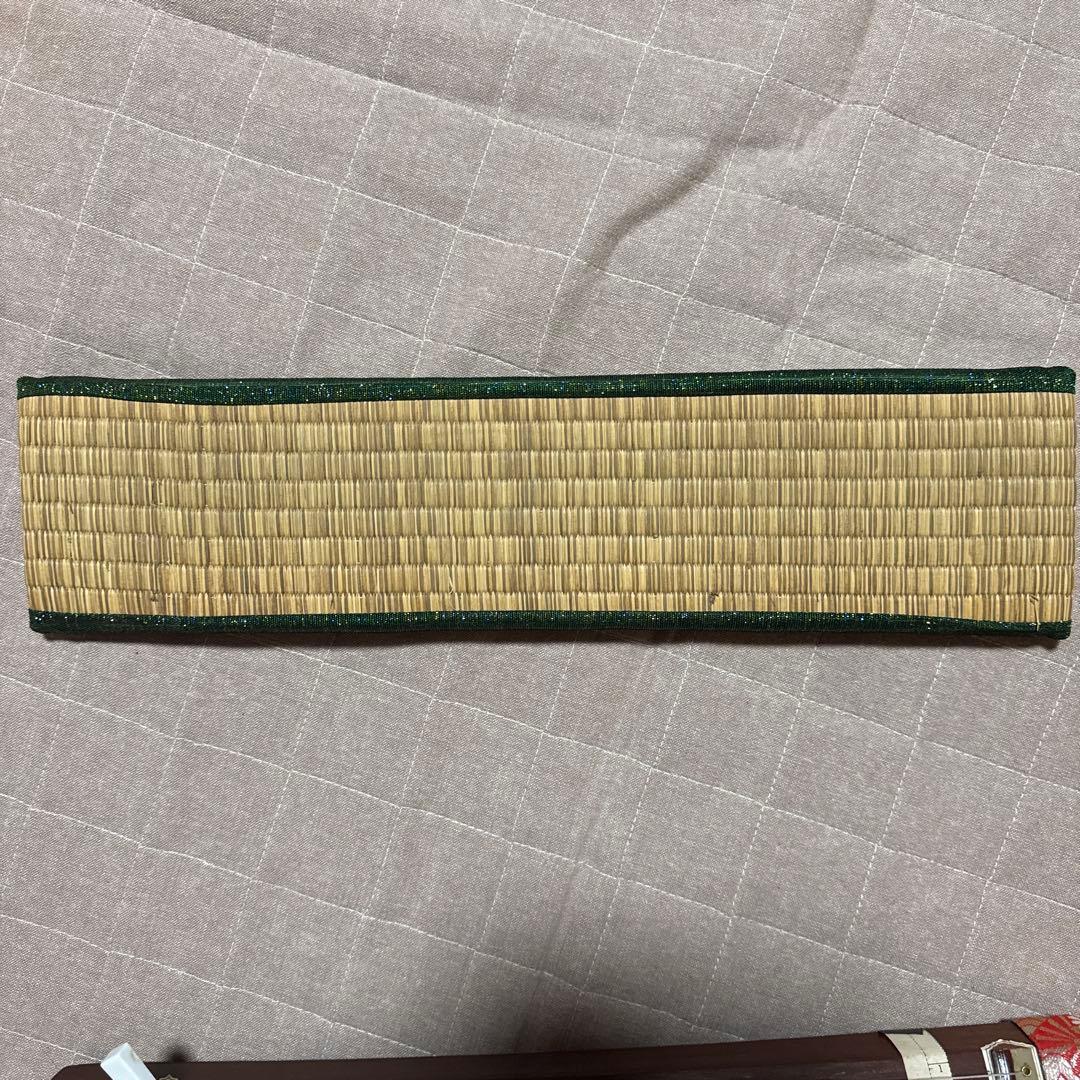 木製琴 13弦 赤い装飾付き