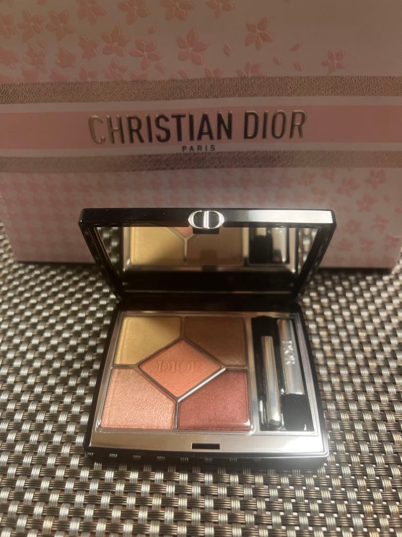Christian Dior サンク クルール 743 ローズ チュール