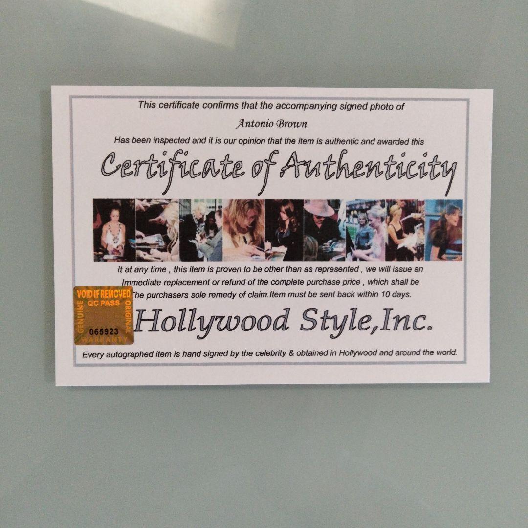 アントニオ・ブラウン直筆サイン入り2Lサイズ写真…アメリカンフットボール……