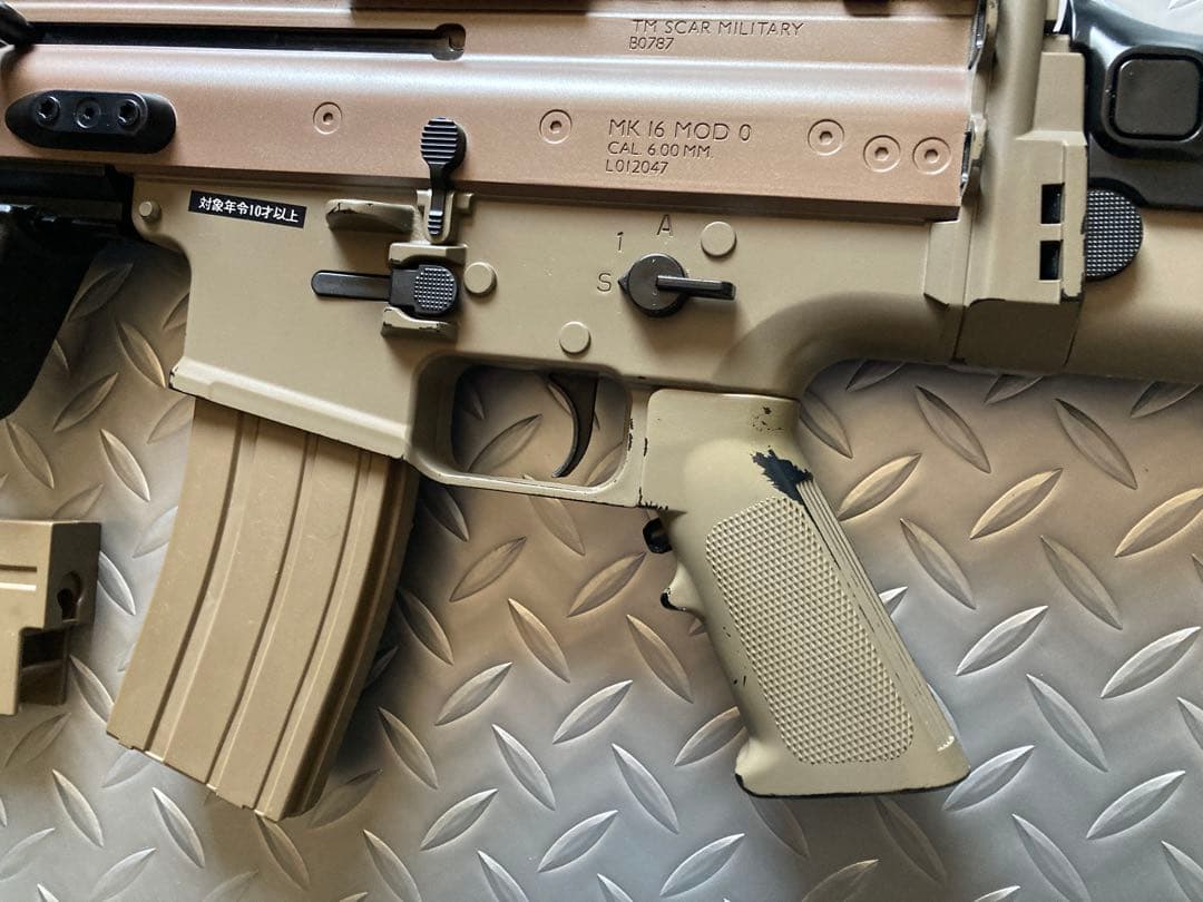 H*r様 電動ガンボーイズ SCAR-L CQC タンカラー カスタム品 動作O