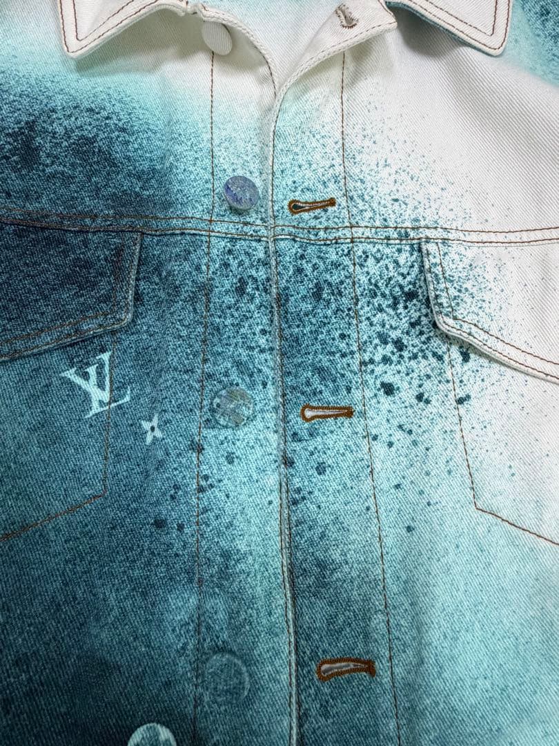 Louis Vuitton スプレージャケット　訳ありの為説明を必ずお読み下さい