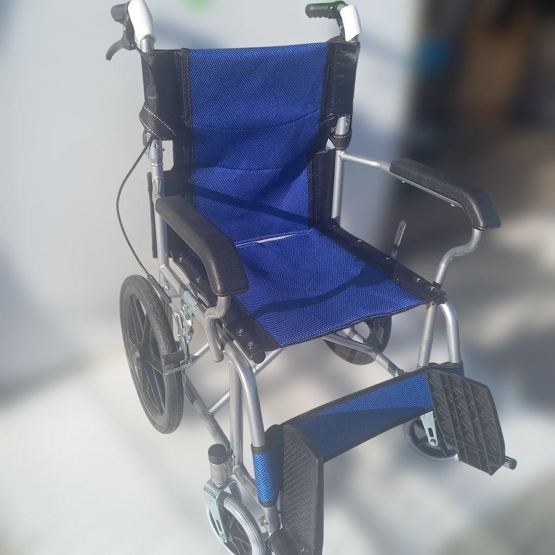 ケアテックジャパン　介助式車椅子「ハピネスライト CA-22SU」