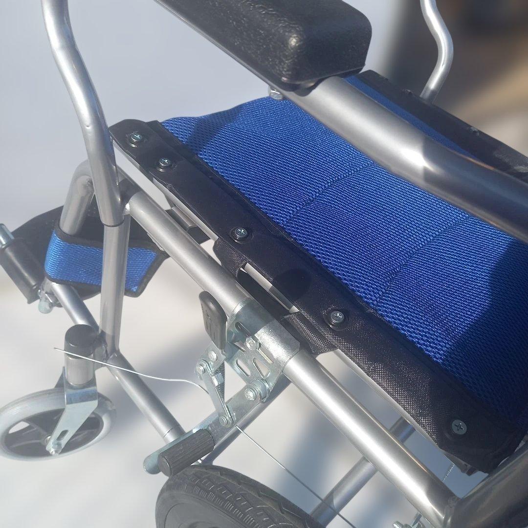 ケアテックジャパン　介助式車椅子「ハピネスライト CA-22SU」