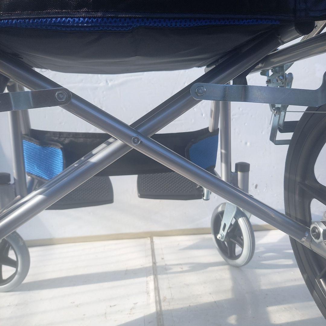 ケアテックジャパン　介助式車椅子「ハピネスライト CA-22SU」