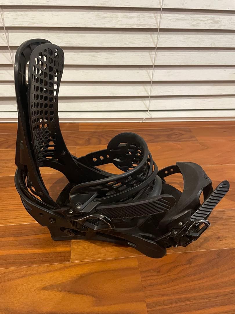 Burton Genesis Mサイズ ブラック ビンディング