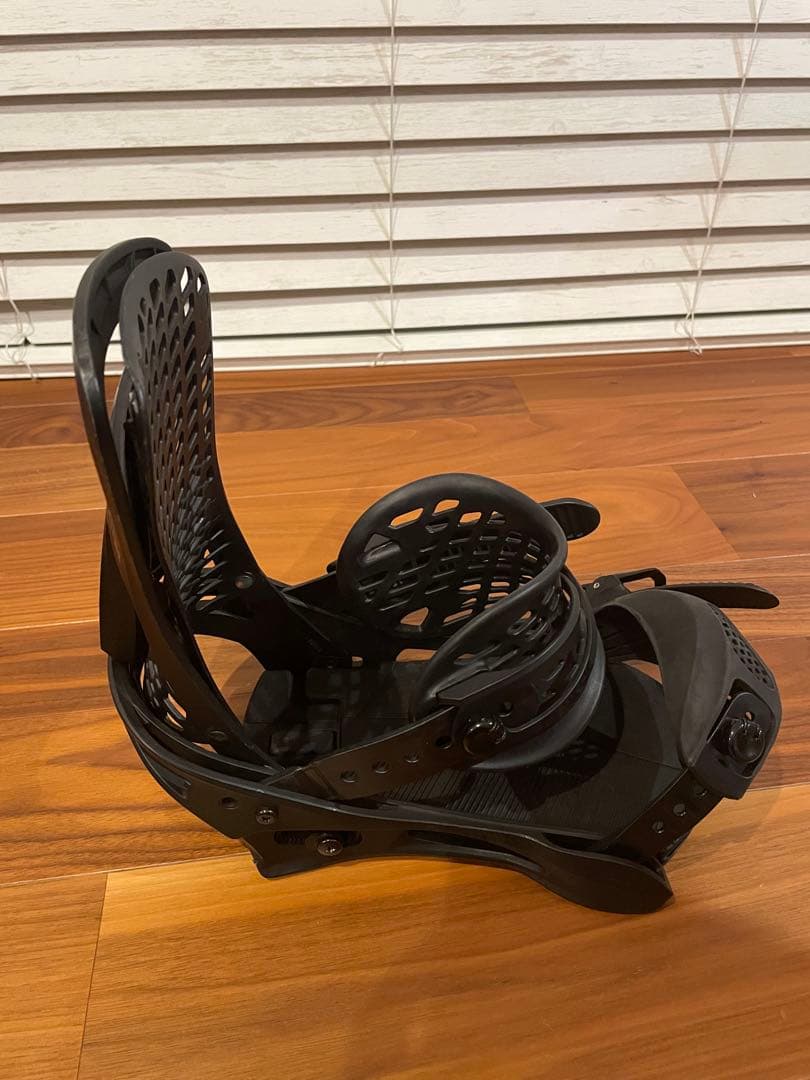 Burton Genesis Mサイズ ブラック ビンディング