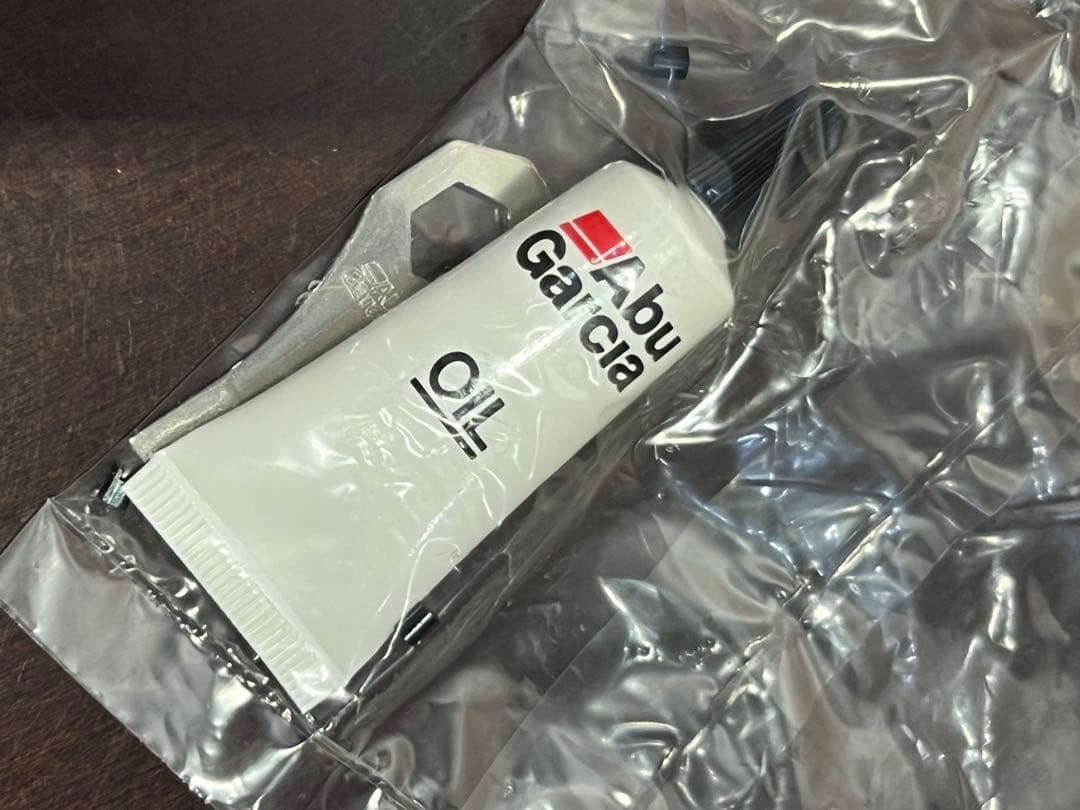 アブ アンバサダー 5500 RED Power Handle(新品未使用)